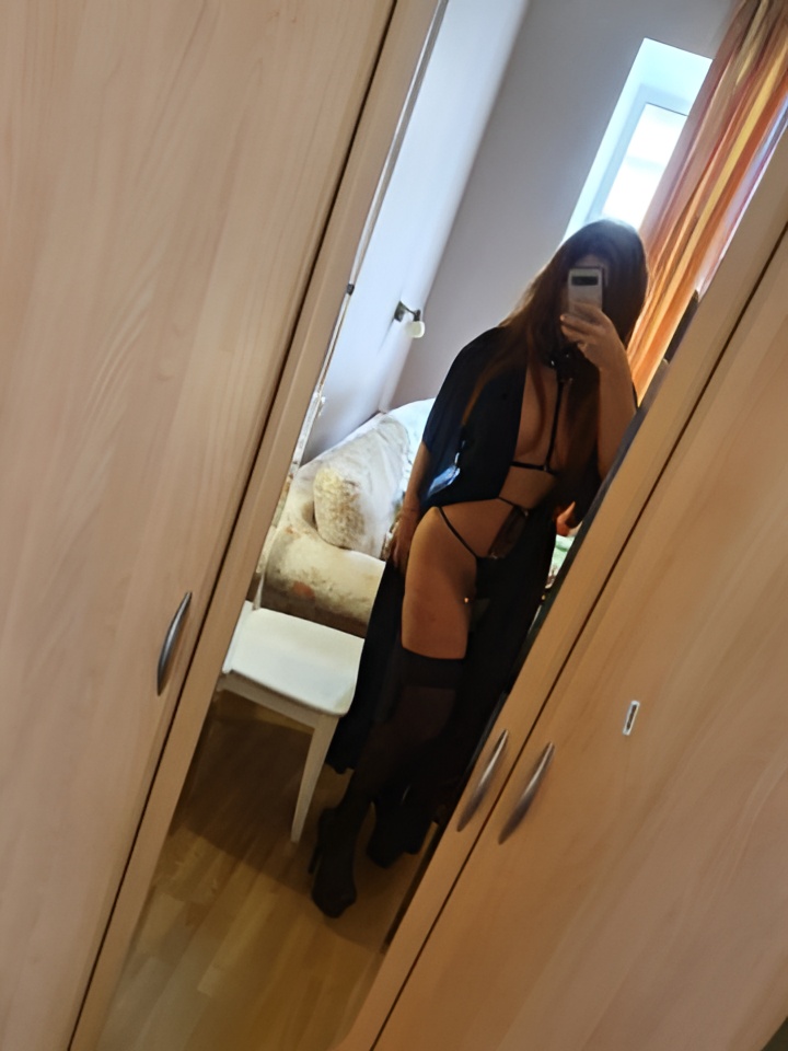 Алиса привлекальеная девушка из Елабуги цена от 5000 руб