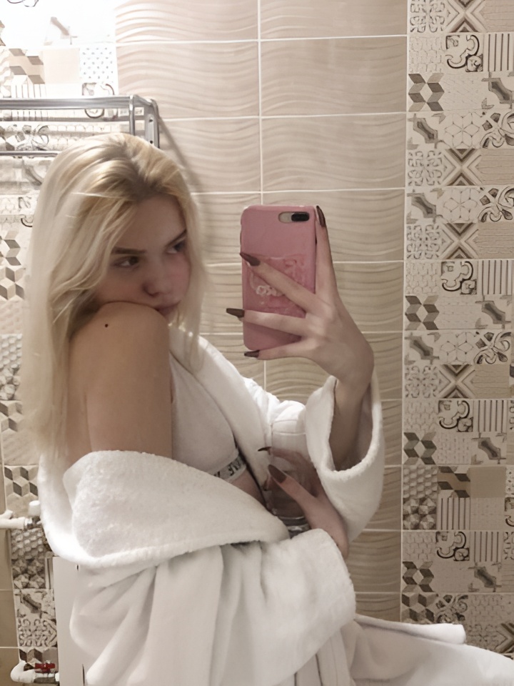 Снежана привлекальеная девушка из Елабуги цена от 5000 руб