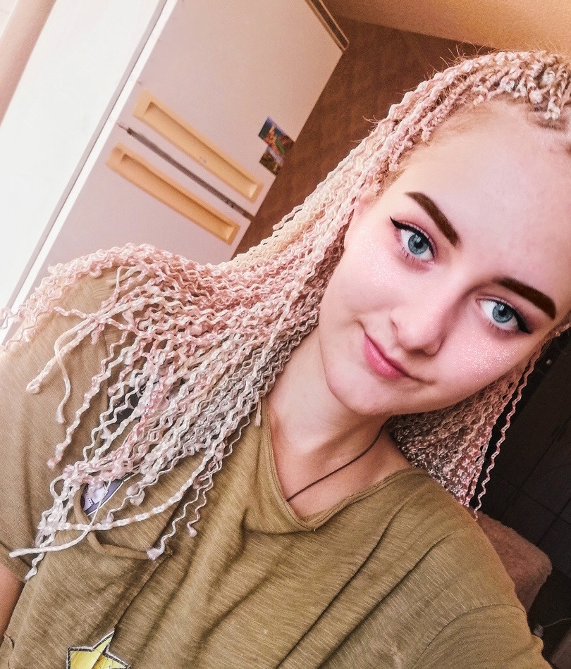 Ольга привлекальеная девушка из Елабуги цена от 3000 руб