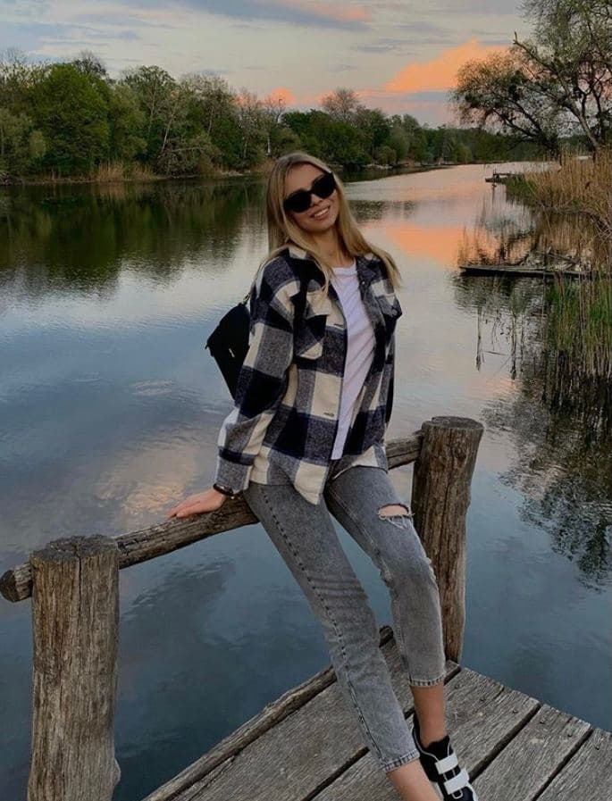 🎥 Люда привлекальеная девушка из Елабуги цена от 3500 руб