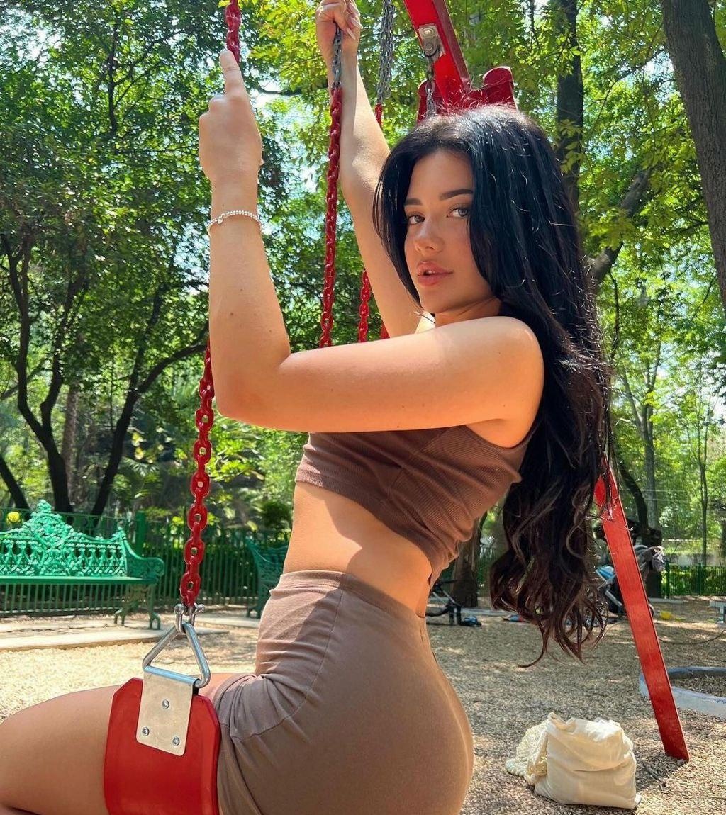 Юлия привлекальеная девушка из Елабуги цена от 4000 руб