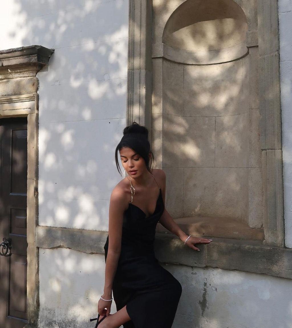 Настасья привлекальеная девушка из Елабуги цена от 10000 руб