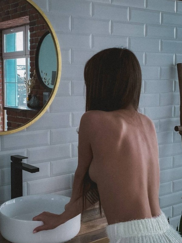 Лиля привлекательная девушка из Елабуги цена от 3000 руб