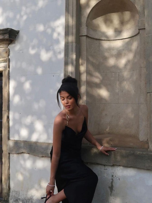 Настасья привлекательная девушка из Елабуги цена от 10000 руб